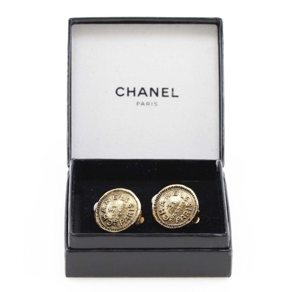 CHANEL Vintage Gold Earrings - Picture 9 of 9